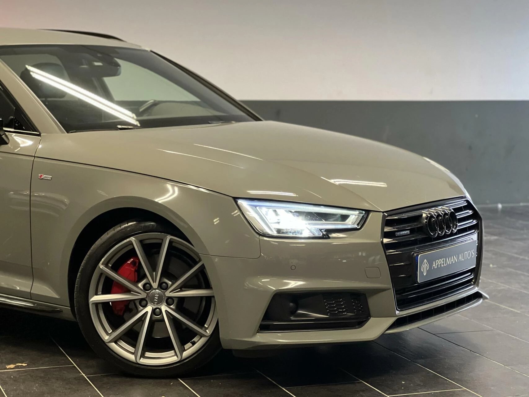 Hoofdafbeelding Audi A4