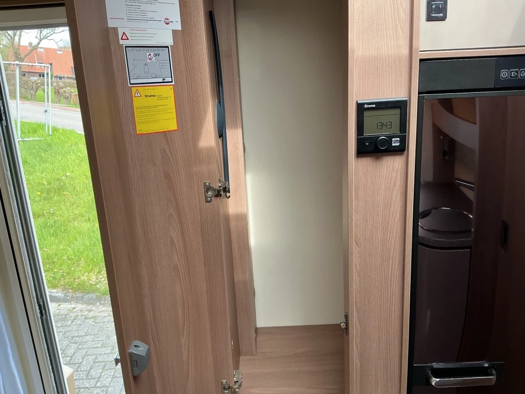 Hoofdafbeelding Bürstner Ixeo Bt6801