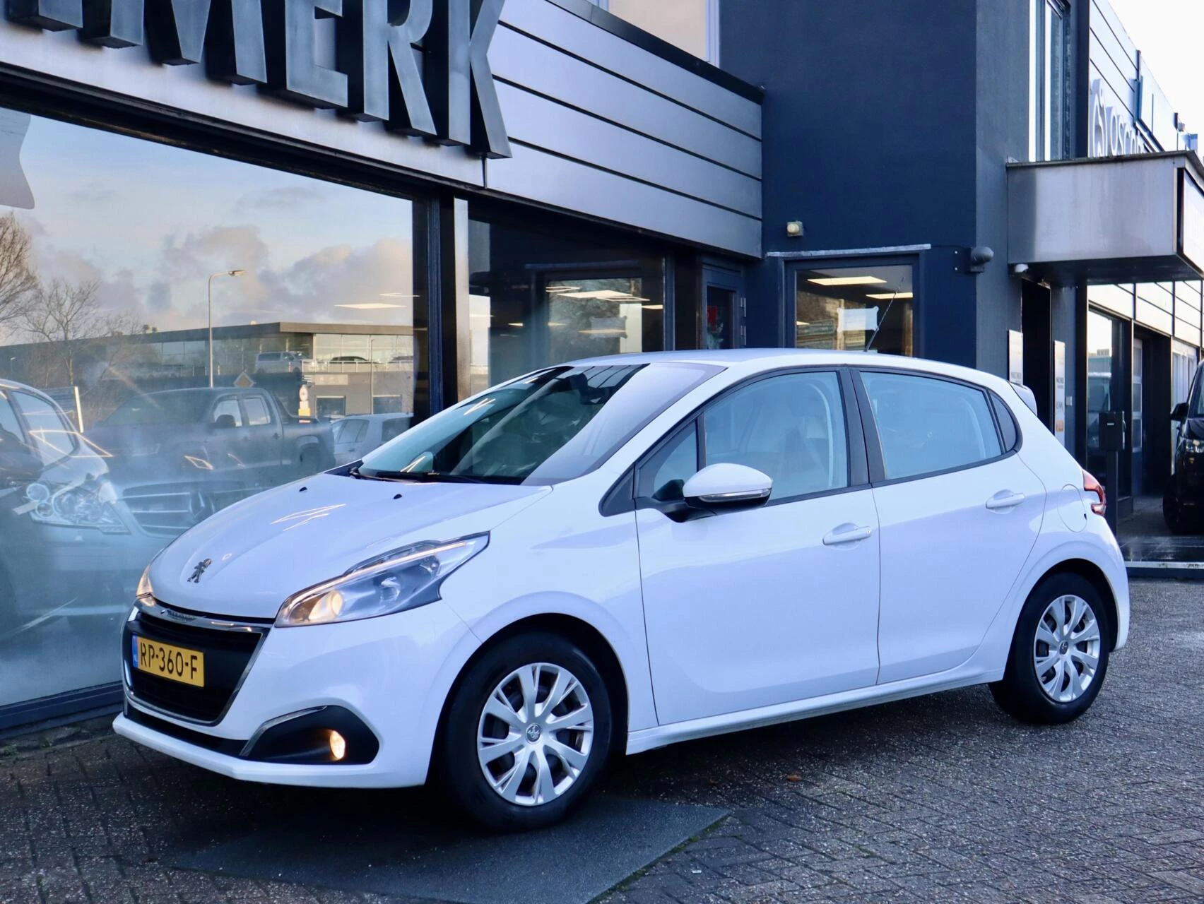 Hoofdafbeelding Peugeot 208