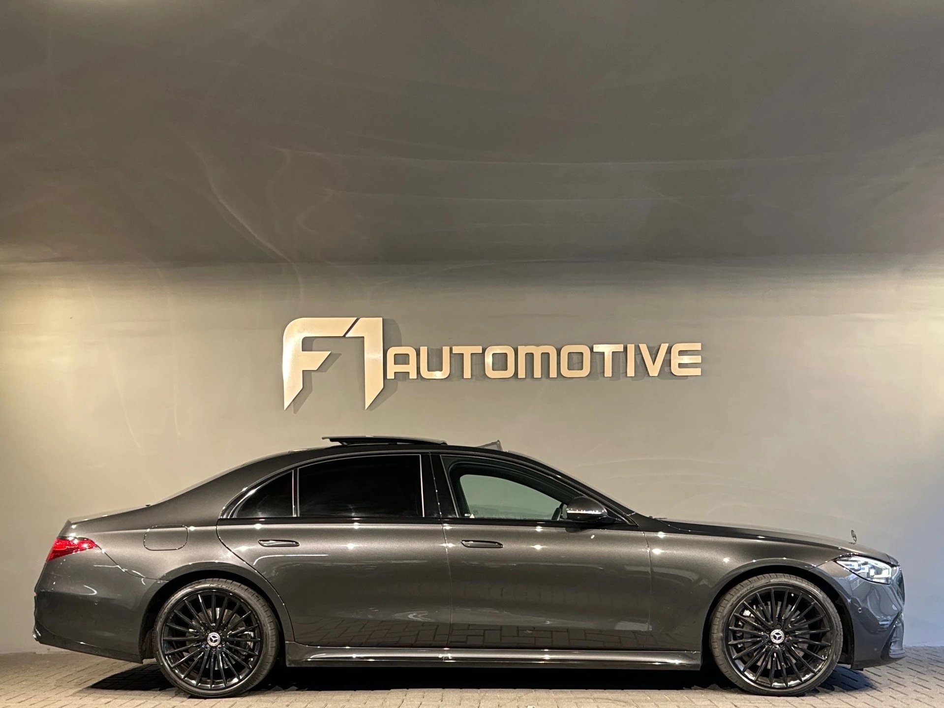 Hoofdafbeelding Mercedes-Benz S-Klasse