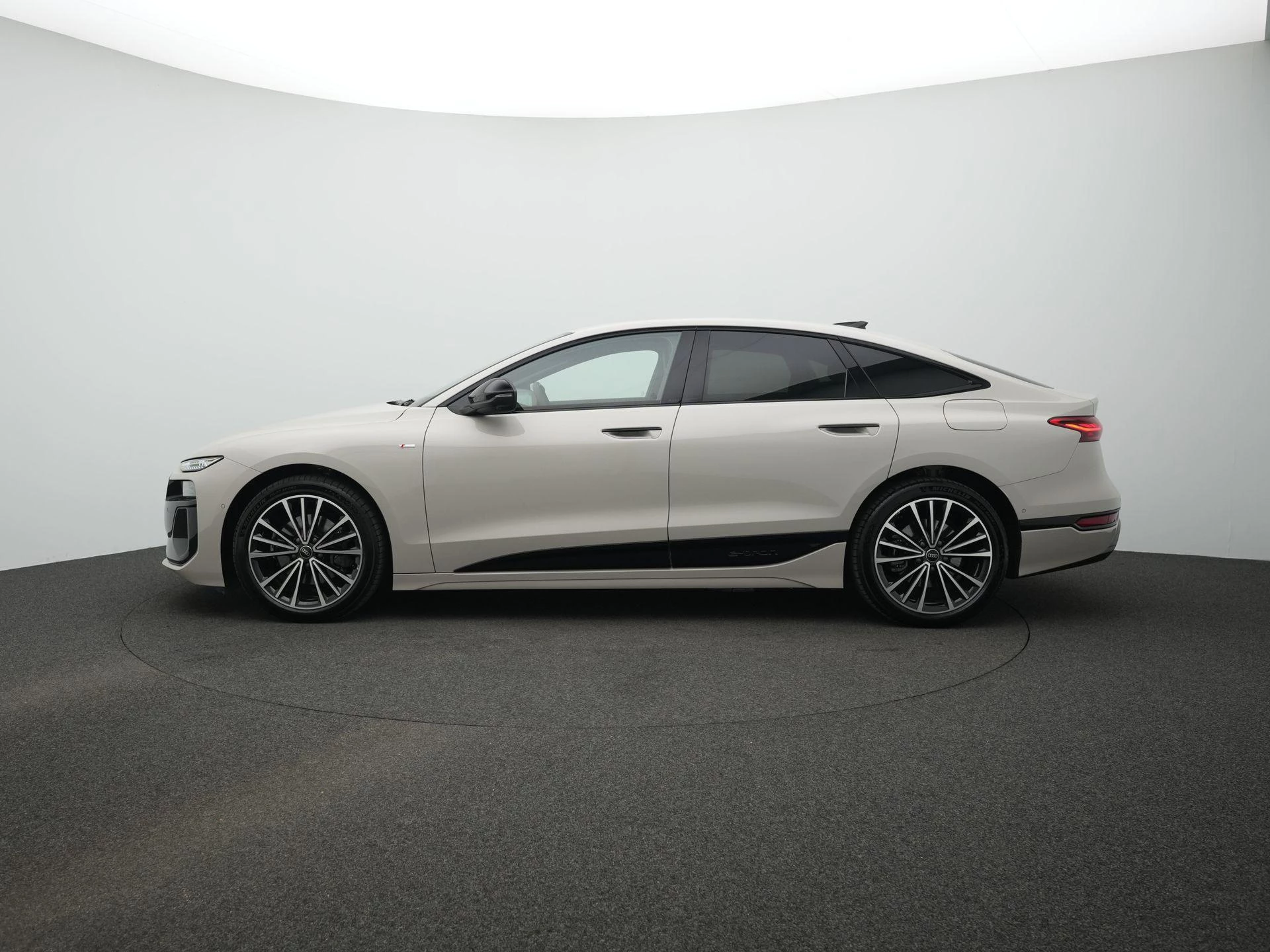 Hoofdafbeelding Audi A6 Sportback e-tron