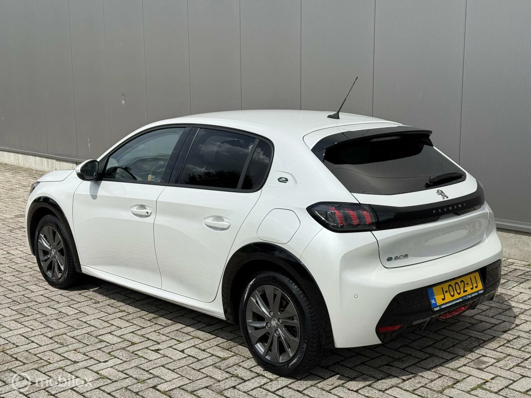 Hoofdafbeelding Peugeot e-208