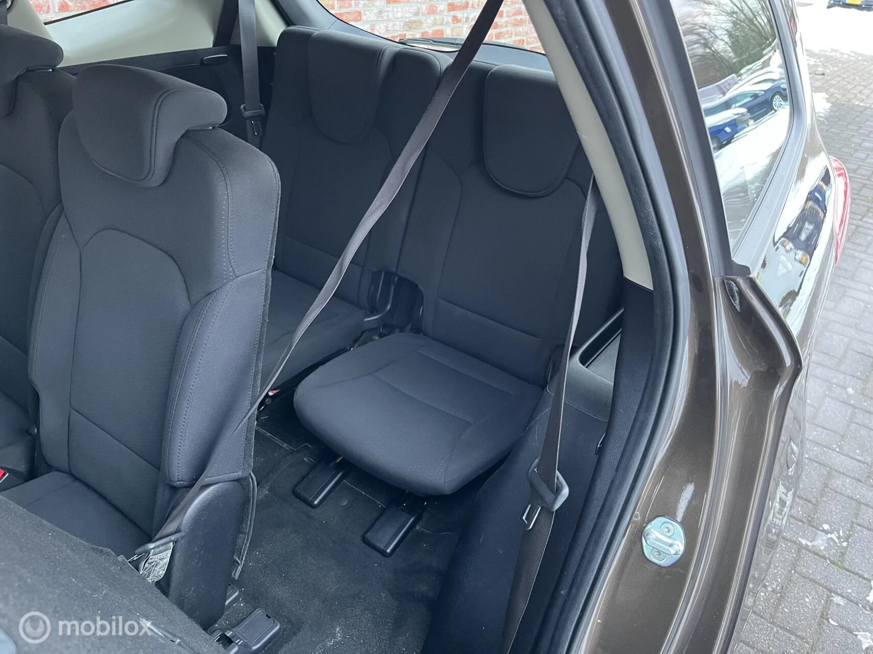 Hoofdafbeelding Kia Carens