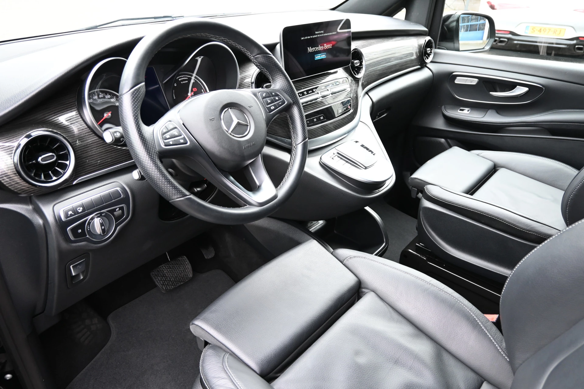 Hoofdafbeelding Mercedes-Benz EQV