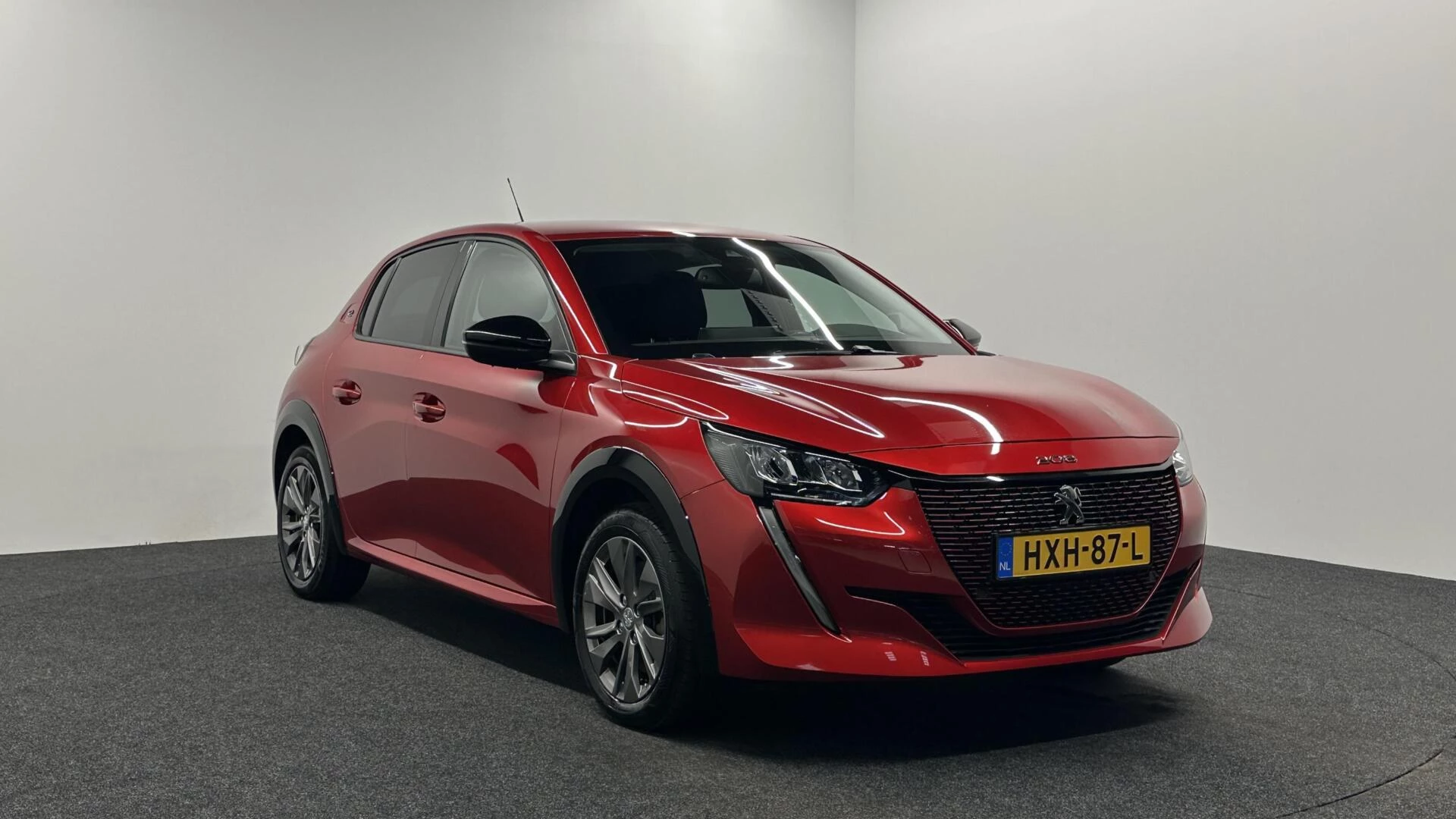 Hoofdafbeelding Peugeot e-208