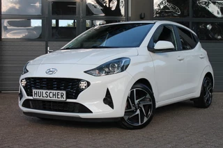 Hoofdafbeelding Hyundai i10 Hyundai i10 1.0 30 jaar editie Stoel / Stuur verwarming / camera