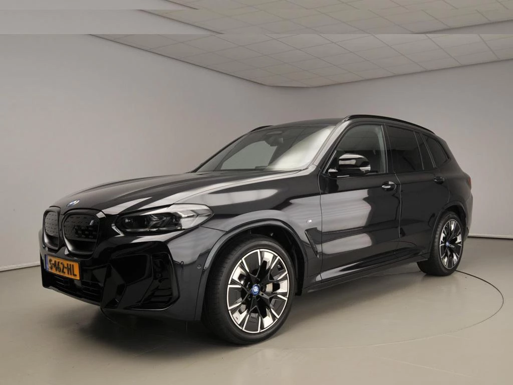 Hoofdafbeelding BMW iX3
