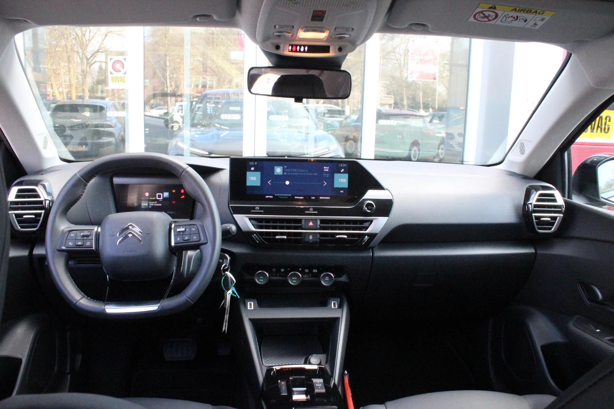 Hoofdafbeelding Citroën ë-C4