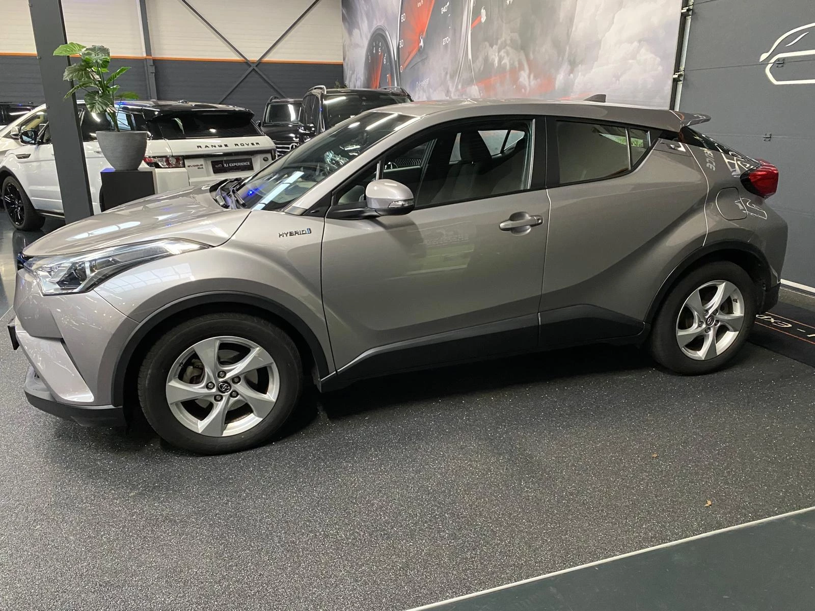 Hoofdafbeelding Toyota C-HR