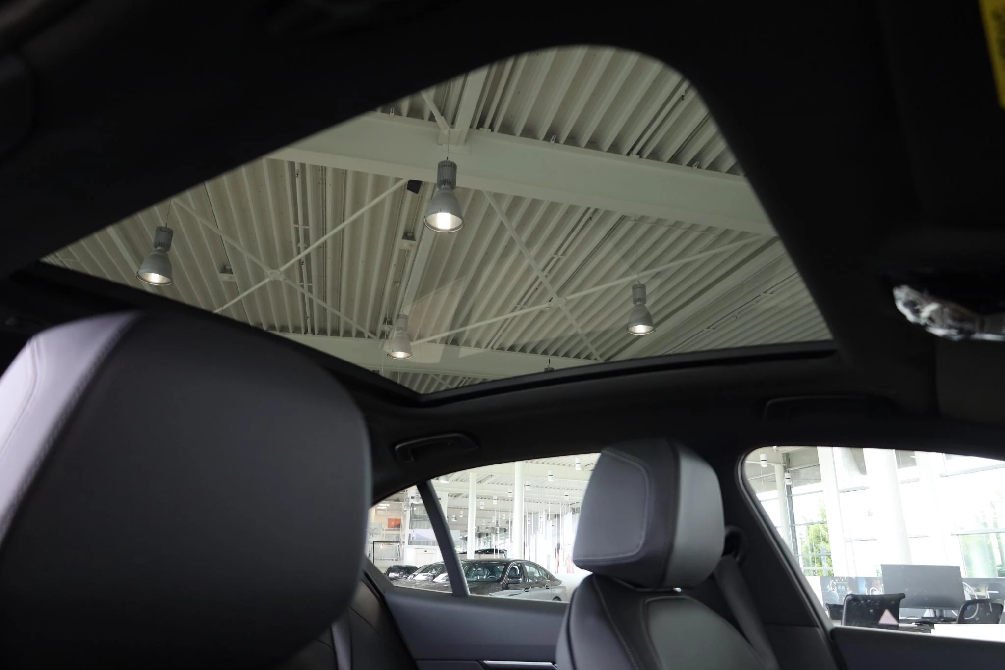 Hoofdafbeelding BMW i5