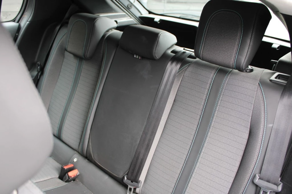 Hoofdafbeelding Peugeot e-208