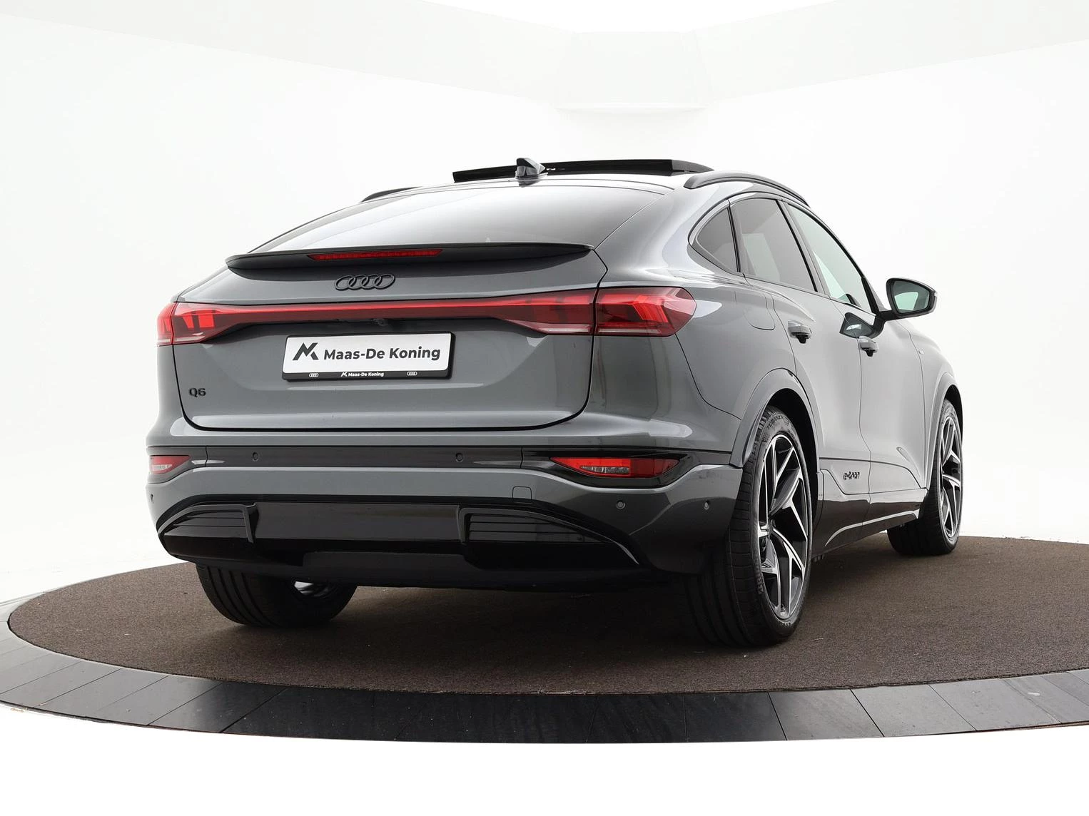 Hoofdafbeelding Audi Q6 e-tron