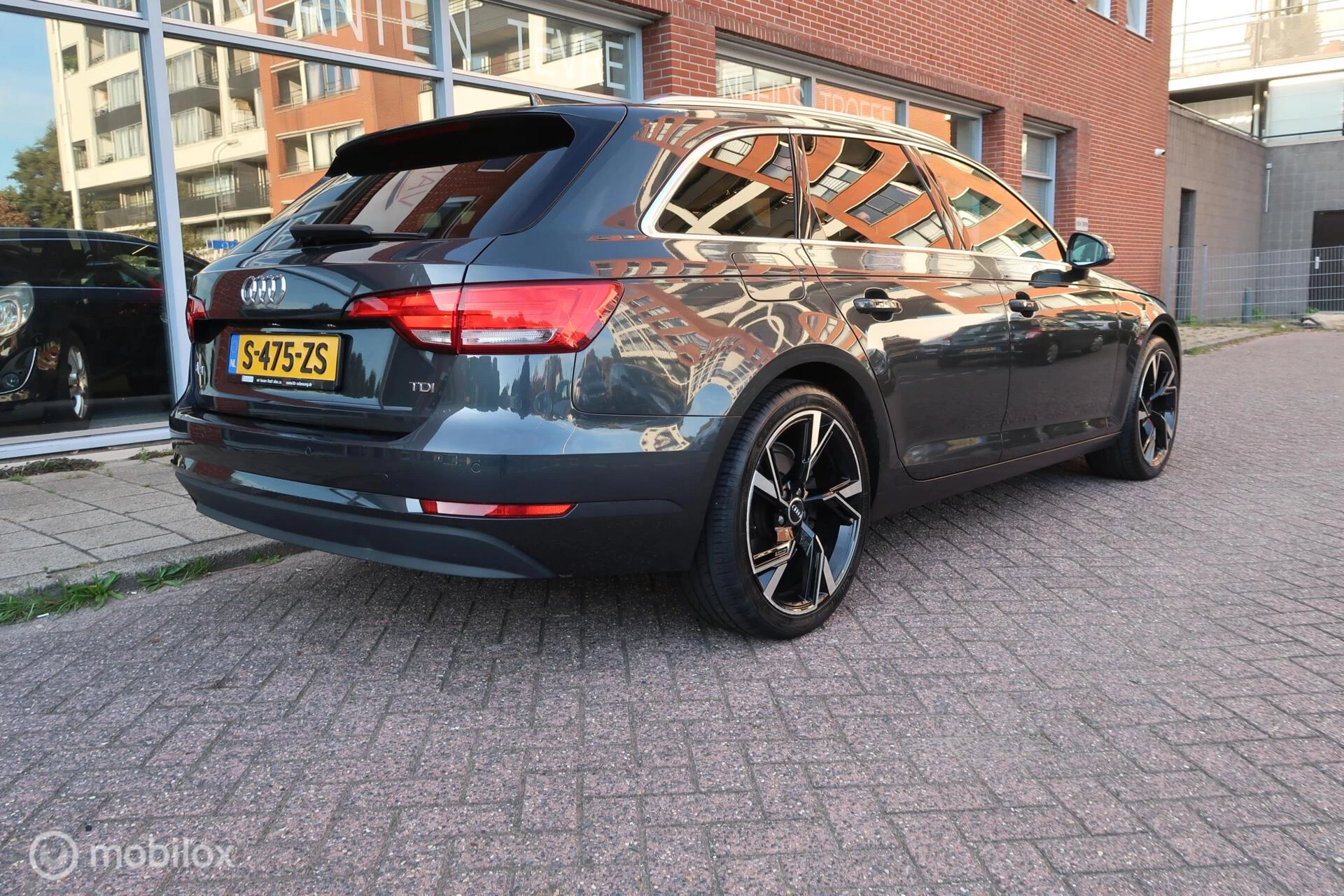 Hoofdafbeelding Audi A4