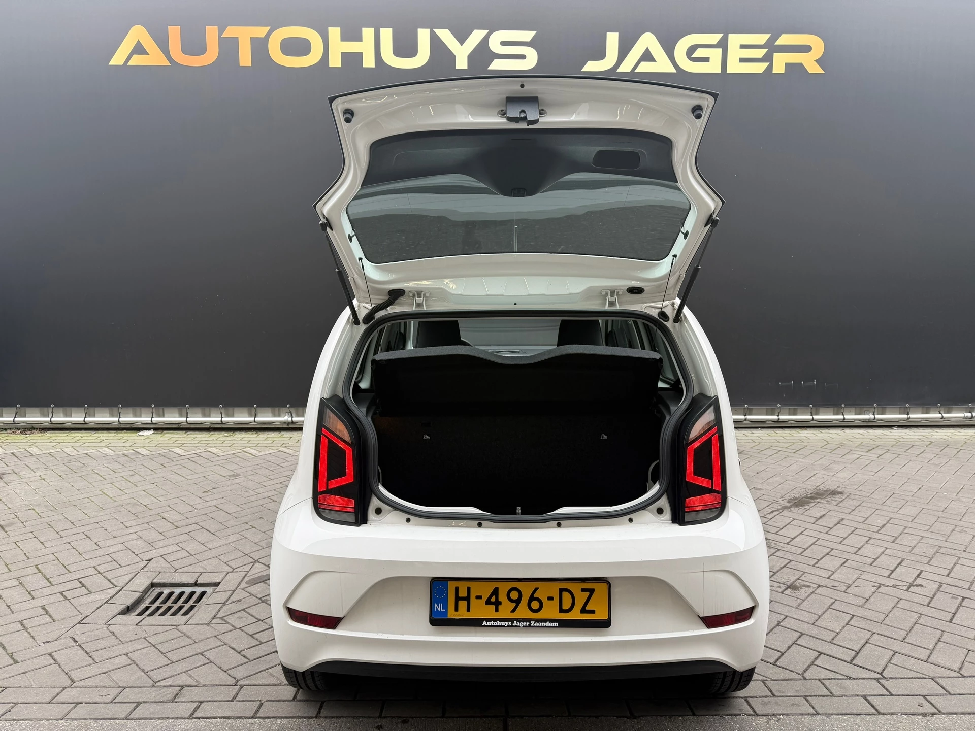 Hoofdafbeelding Volkswagen up!