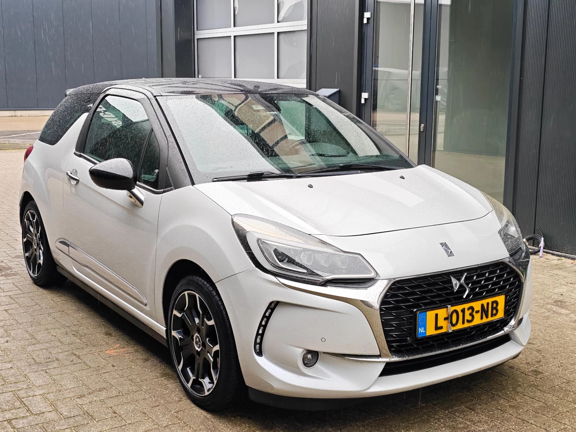 Hoofdafbeelding DS DS 3