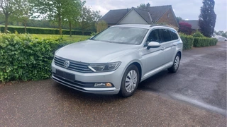 Hoofdafbeelding Volkswagen Passat Volkswagen Passat 2.0 CLIMA/NAVI BJ 2015