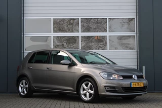 Volkswagen Golf 1.2 TSI Highline 105pk Stoelverwarming/Clima/Cruise/Navi/Bluetooth/PDC/HalfLeder/Massage/RadioCD/16"LM/APK:8-2026