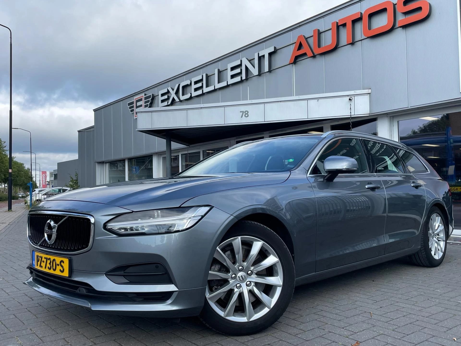 Hoofdafbeelding Volvo V90