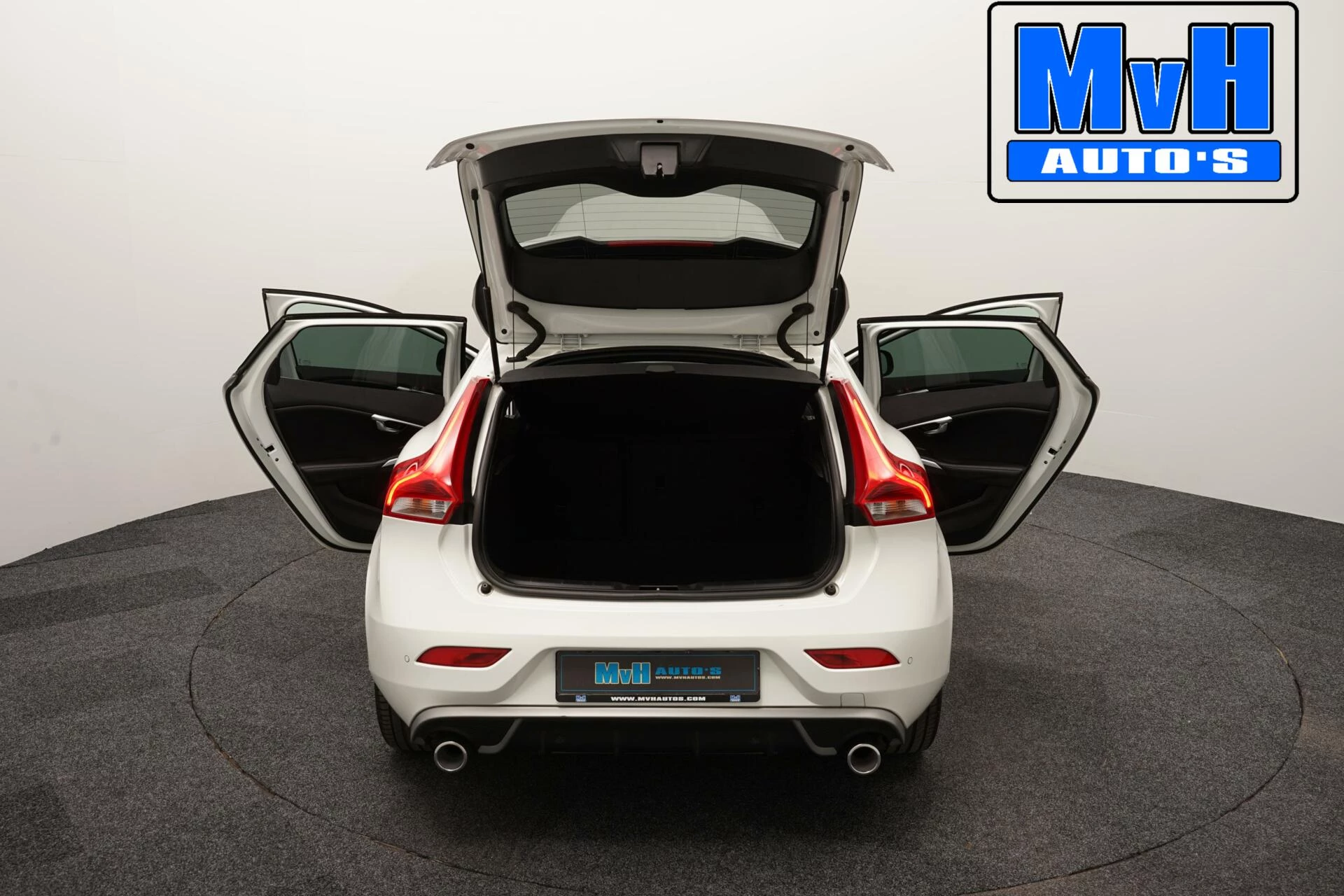 Hoofdafbeelding Volvo V40