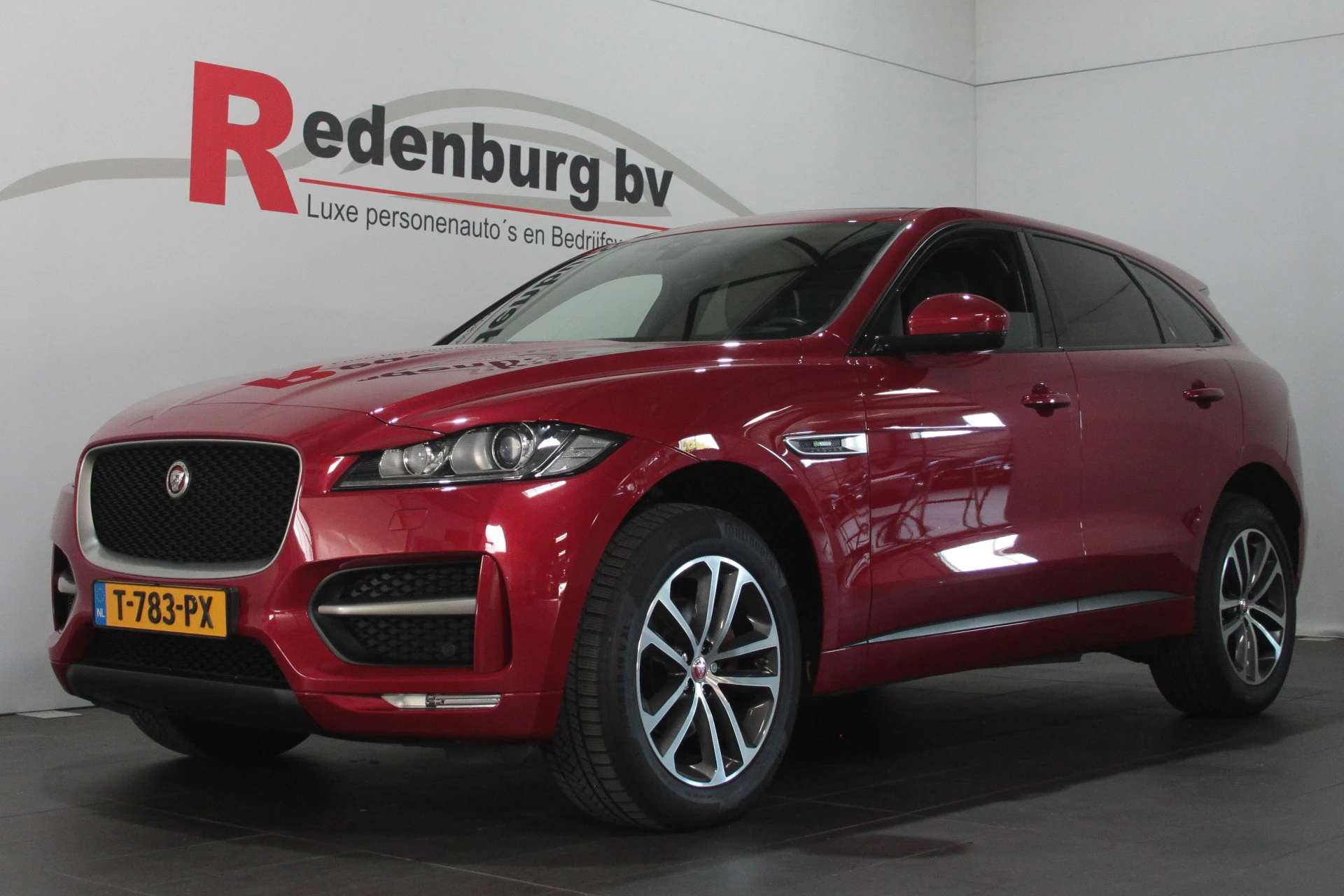 Hoofdafbeelding Jaguar F-PACE