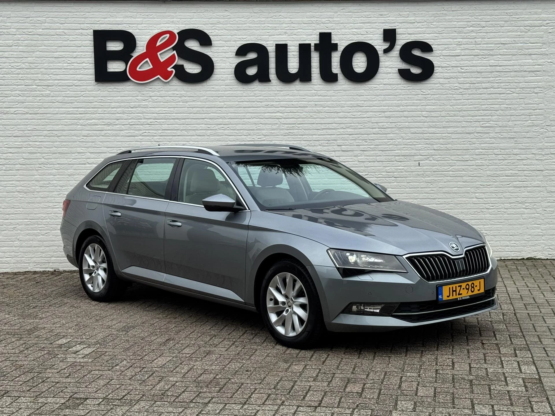 Hoofdafbeelding Škoda Superb