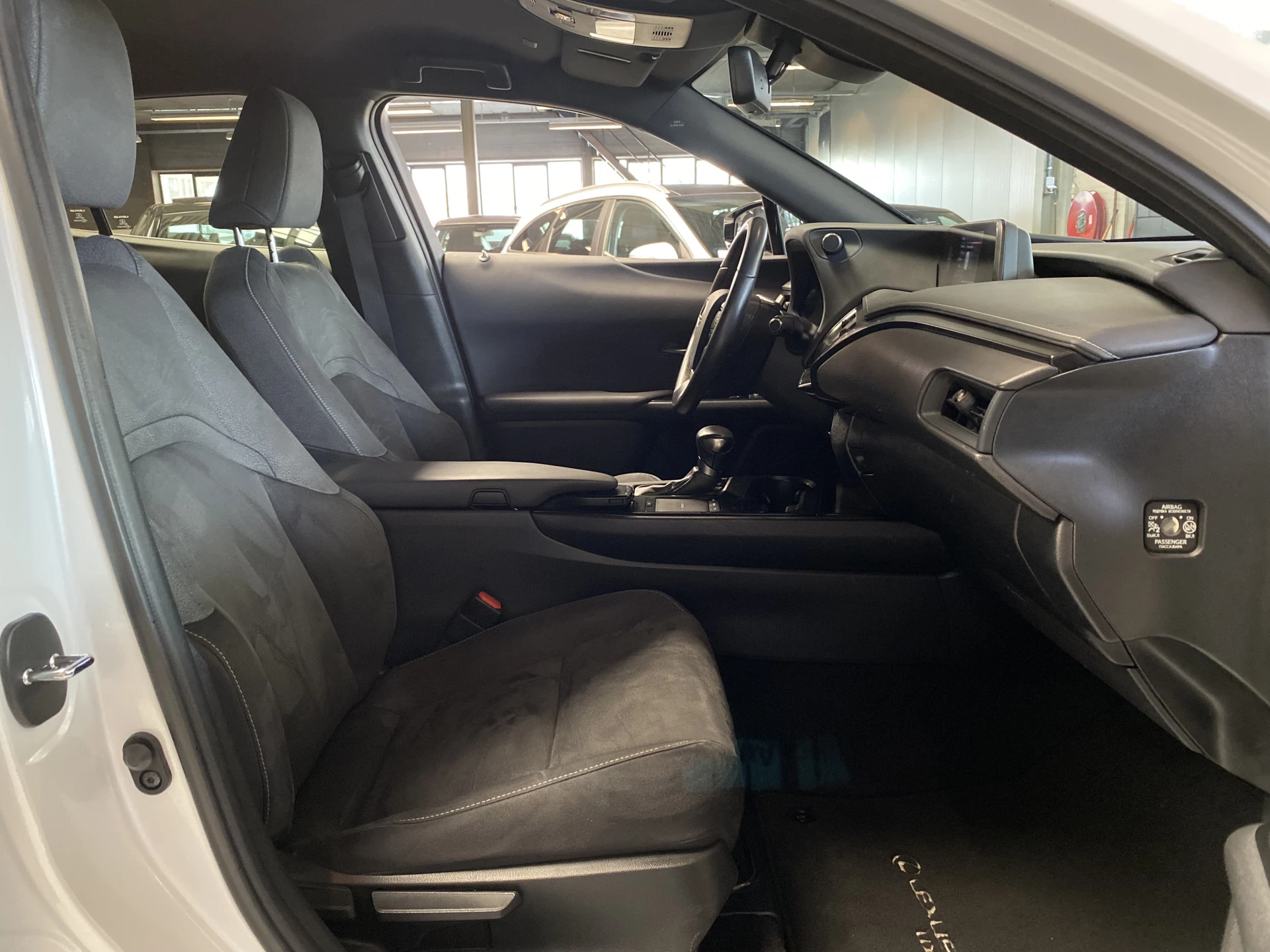 Hoofdafbeelding Lexus UX