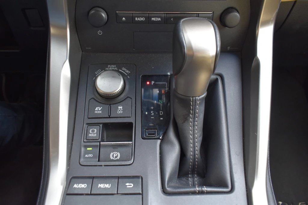 Hoofdafbeelding Lexus NX