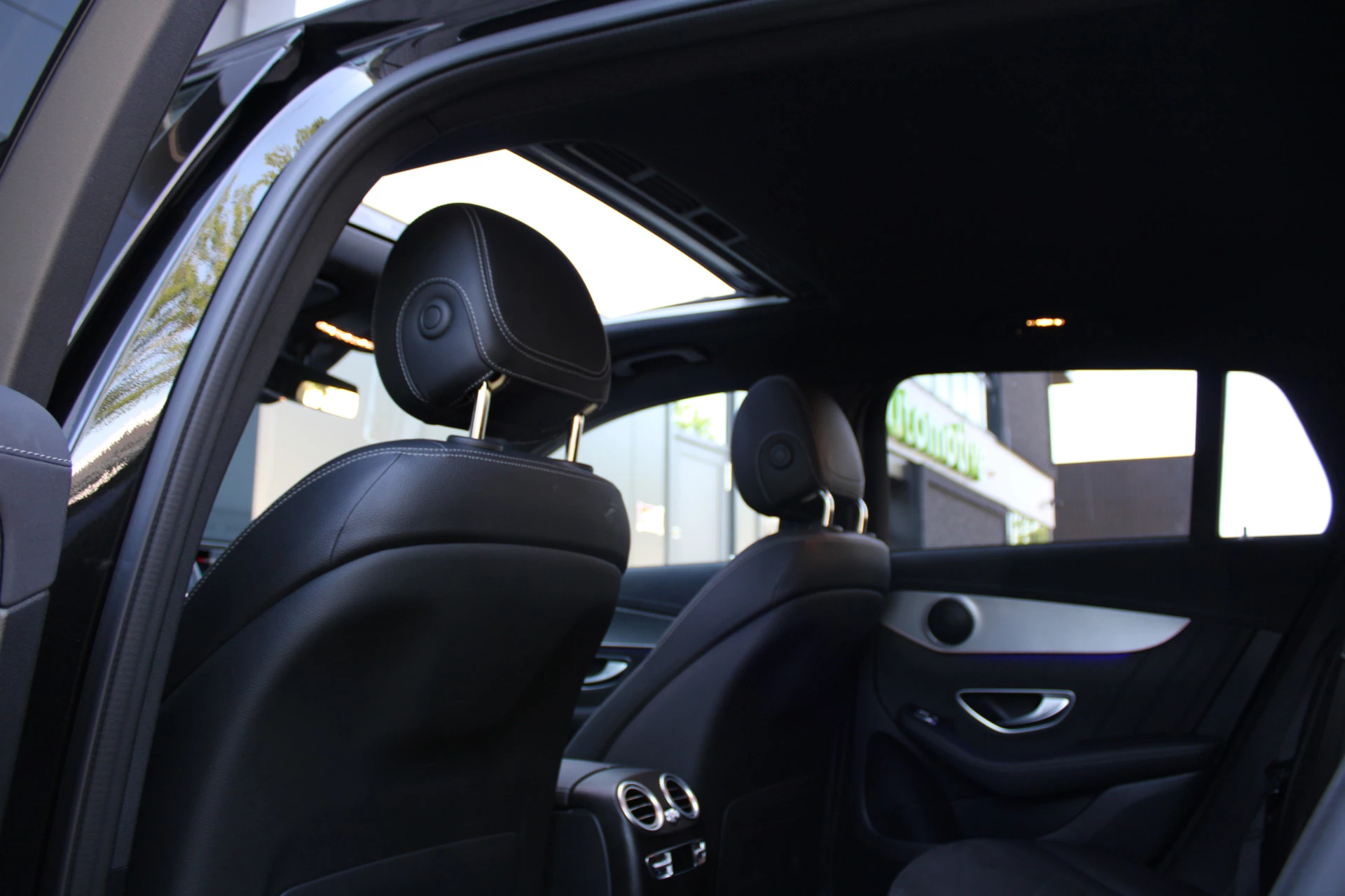 Hoofdafbeelding Mercedes-Benz EQC