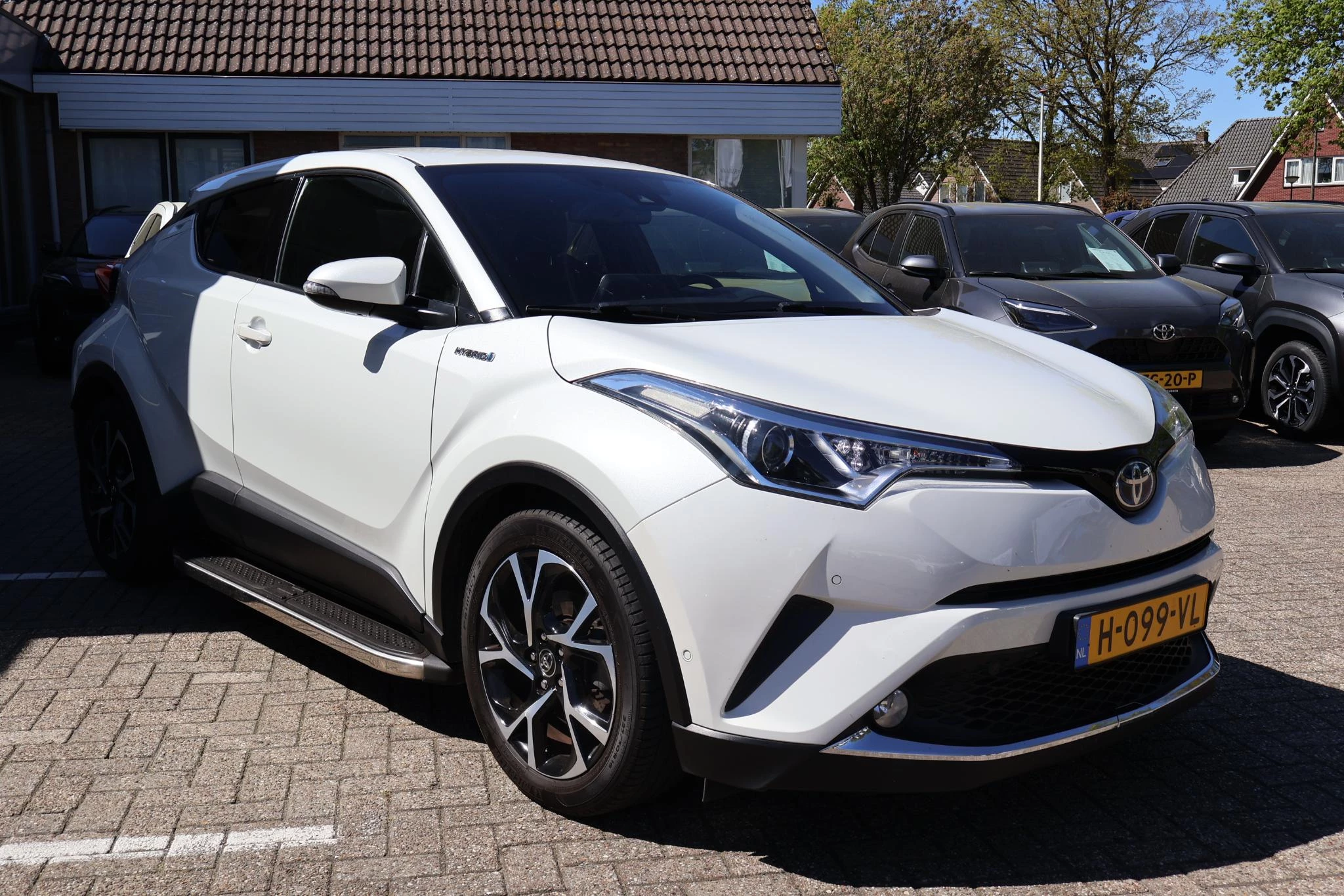 Hoofdafbeelding Toyota C-HR