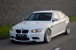 Hoofdafbeelding BMW M3 BMW M3 E90 V8 | LCI - KW V3 - Brembo BBK - F80 - Eisenmann