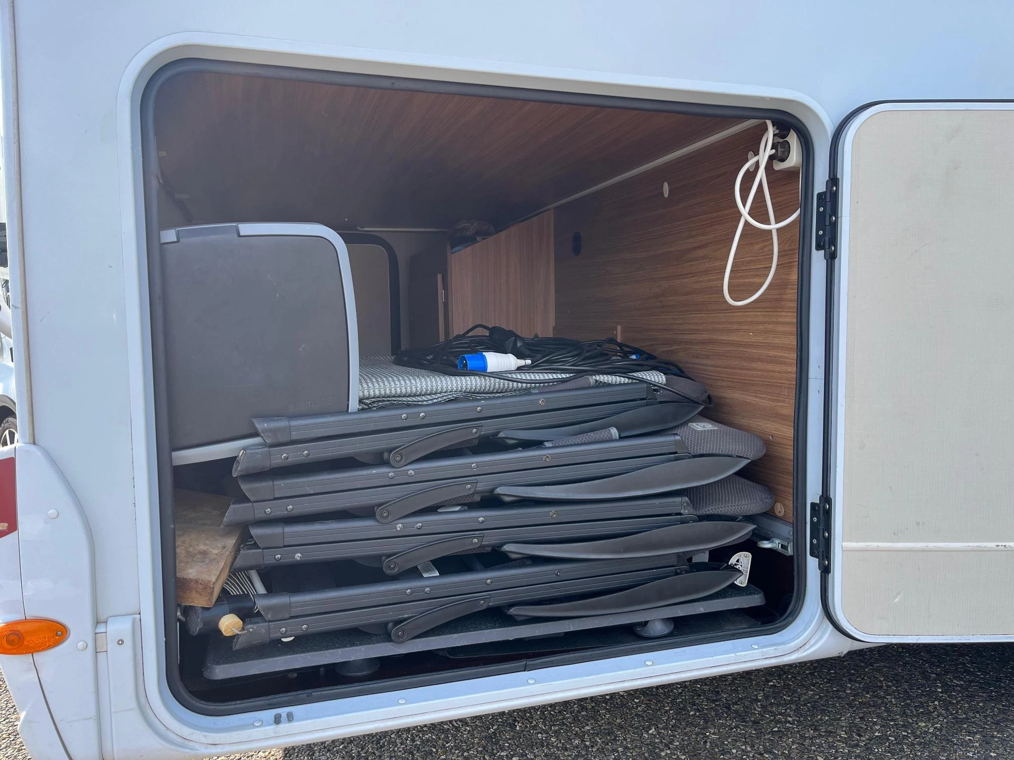 Hoofdafbeelding Carado Capron T 449