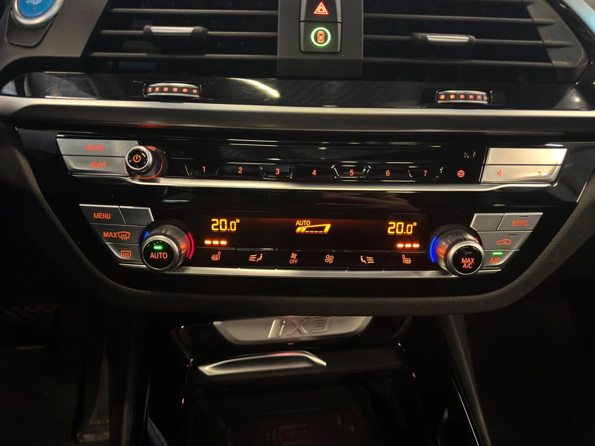 Hoofdafbeelding BMW iX3