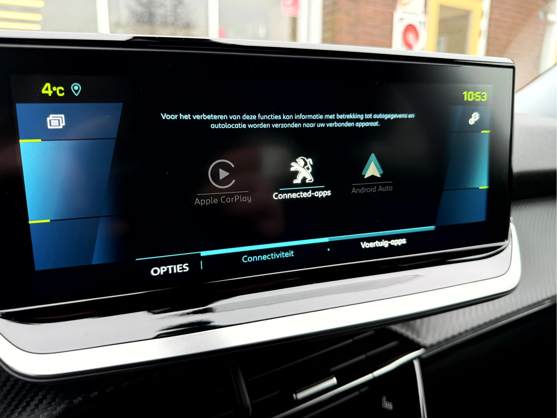 Hoofdafbeelding Peugeot e-2008