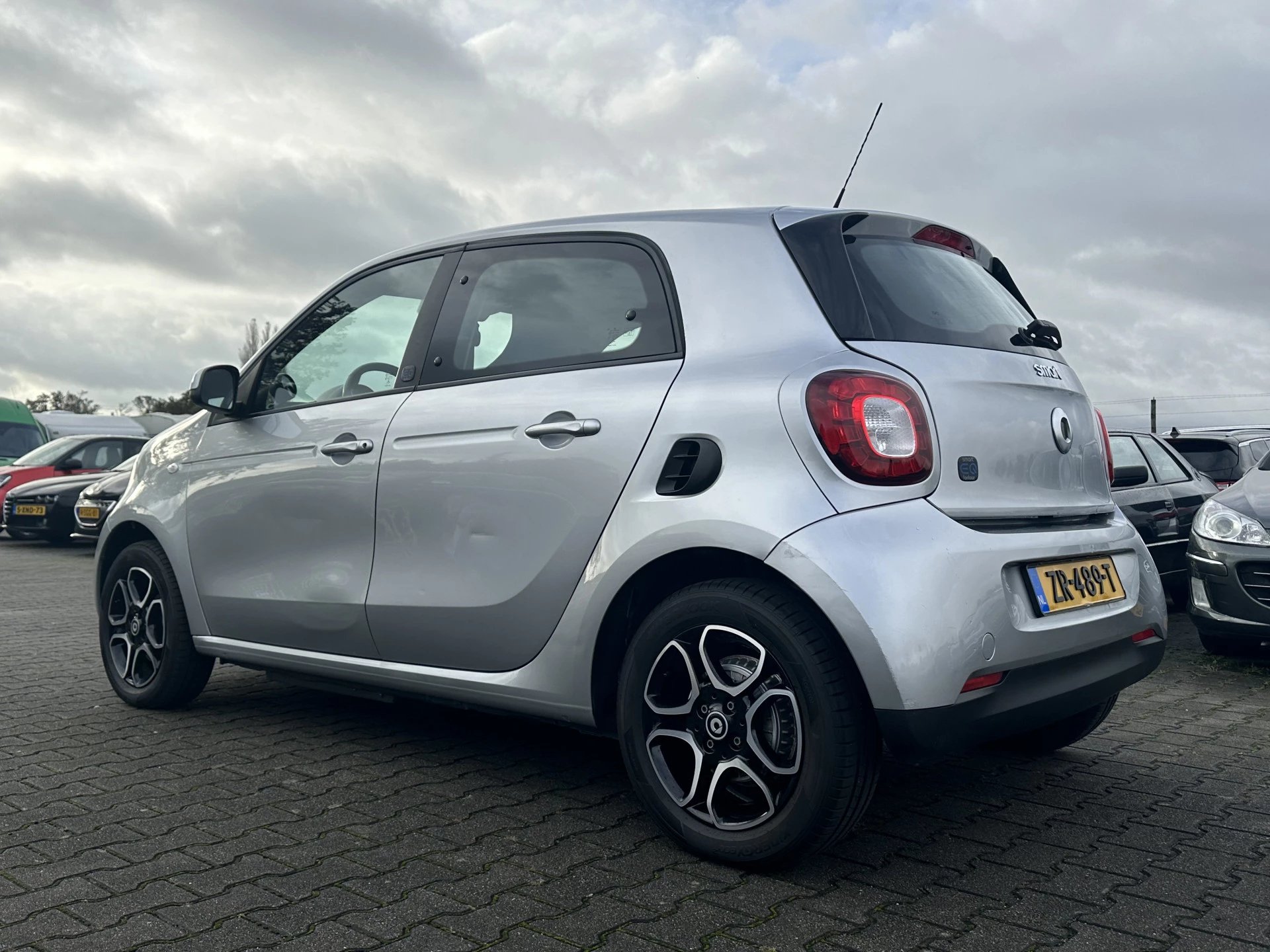 Hoofdafbeelding Smart Forfour