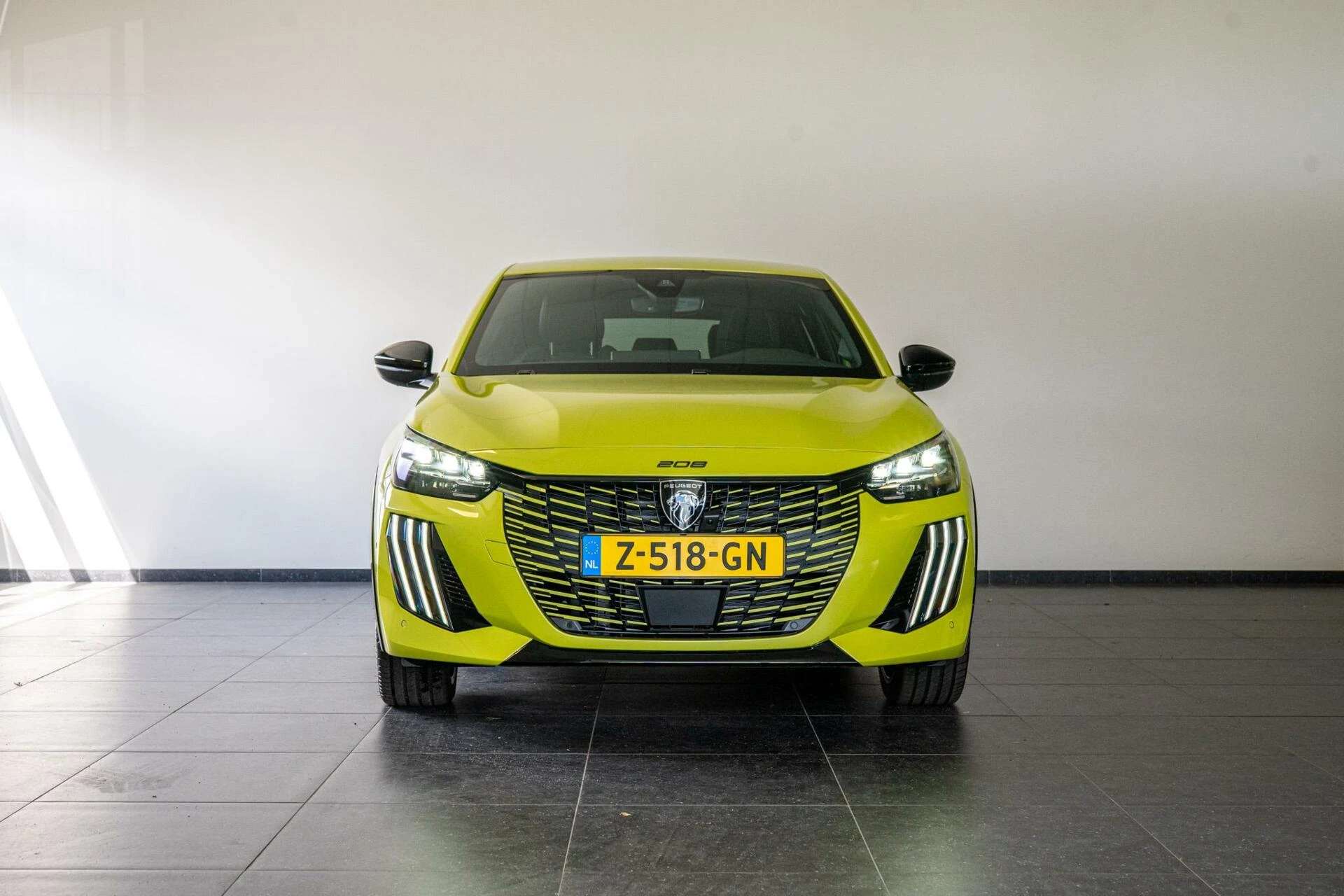 Hoofdafbeelding Peugeot e-208