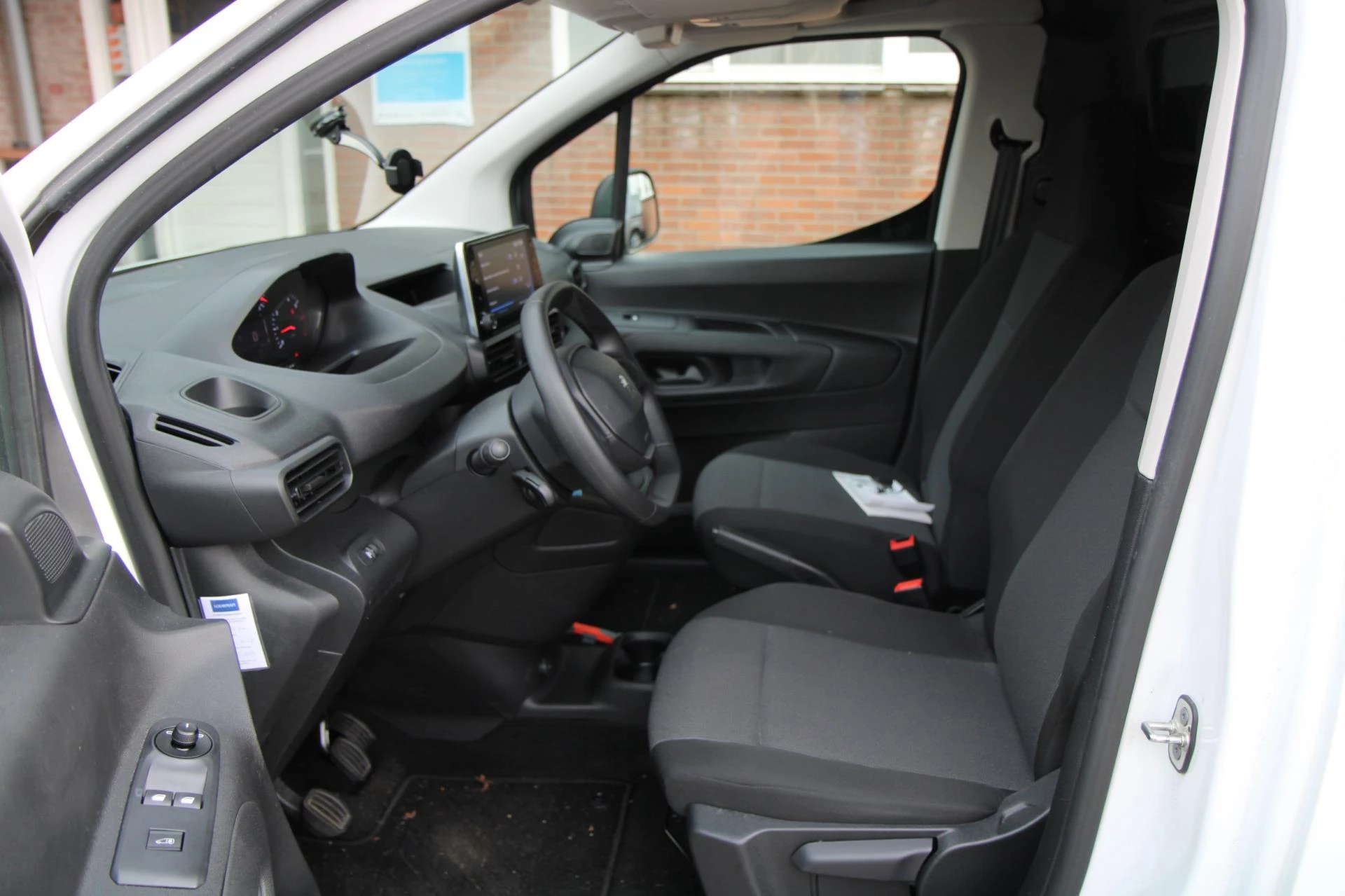 Hoofdafbeelding Peugeot Partner