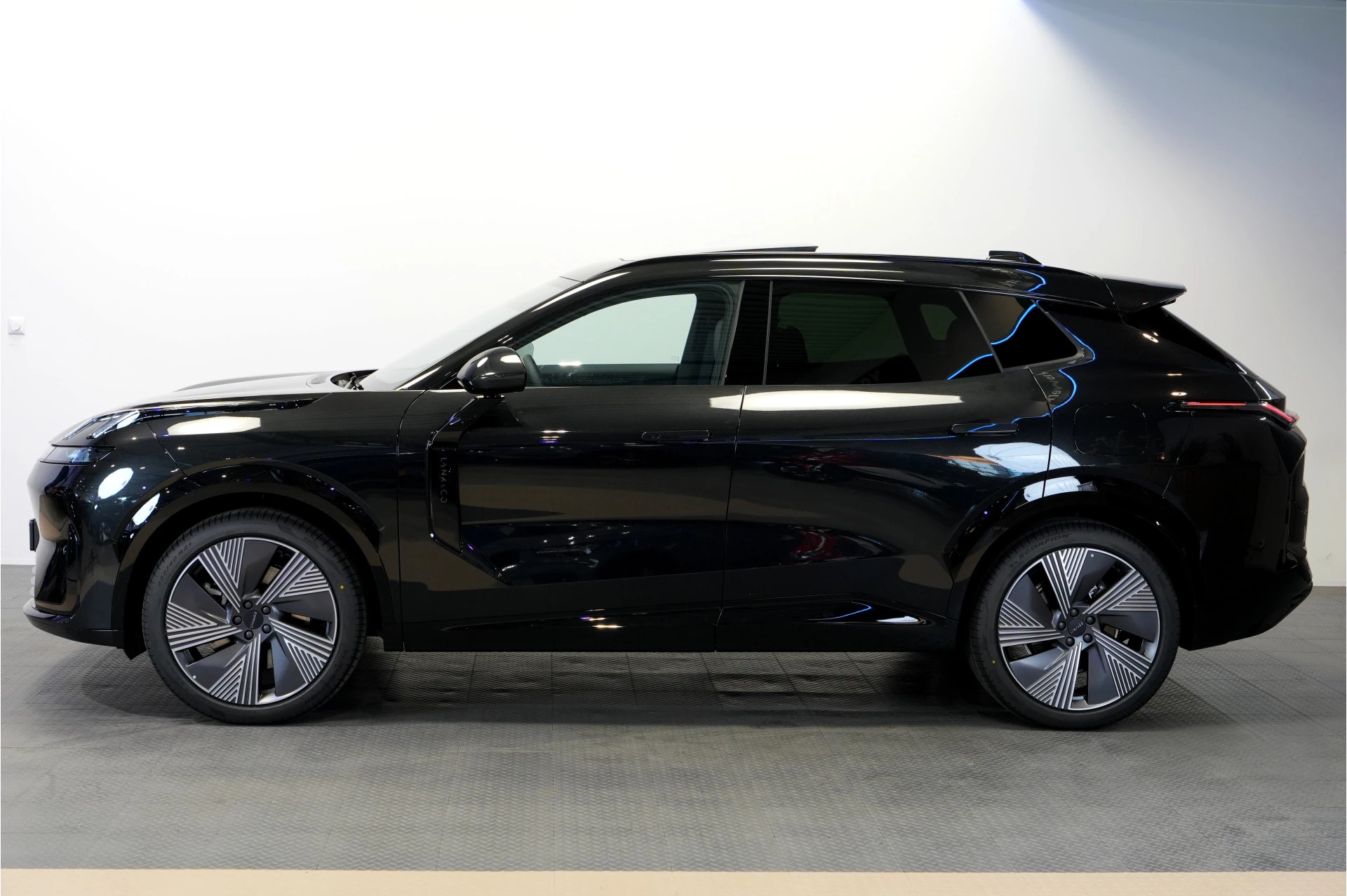 Hoofdafbeelding Lynk & Co 08