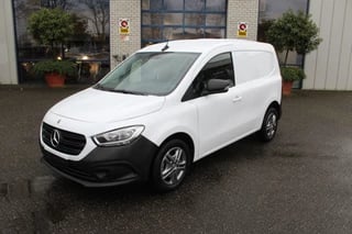 Hoofdafbeelding Mercedes-Benz Citan Mercedes-Benz Citan 112 CDI L1 Pro Cruise controle, parkeerhulp, Stoelverwarming, Etc.