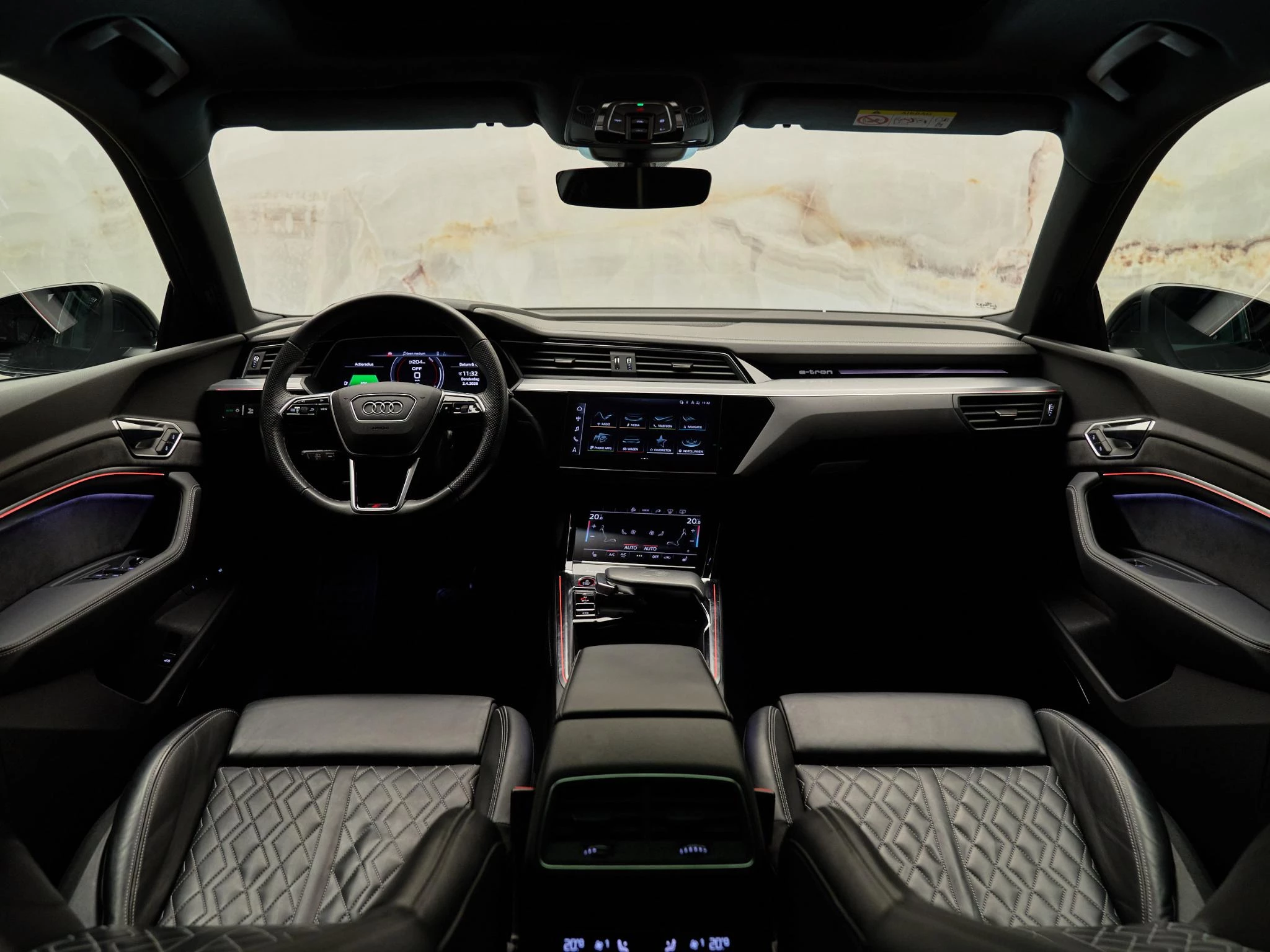 Hoofdafbeelding Audi e-tron