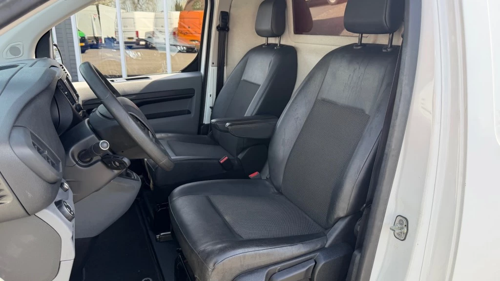 Hoofdafbeelding Peugeot Expert