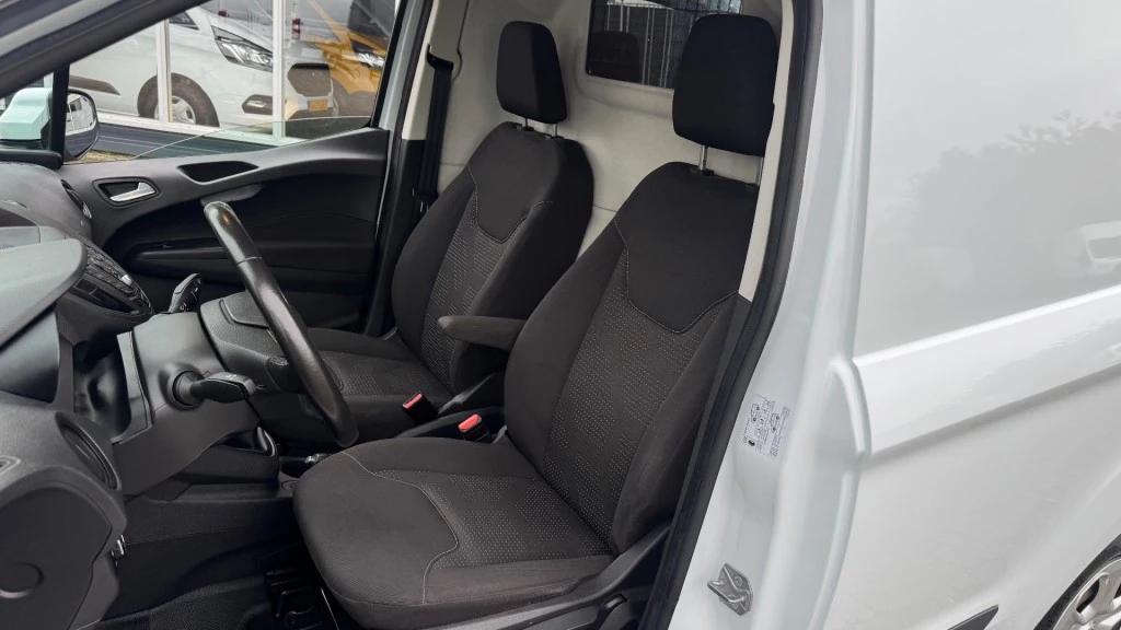 Hoofdafbeelding Ford Transit Courier