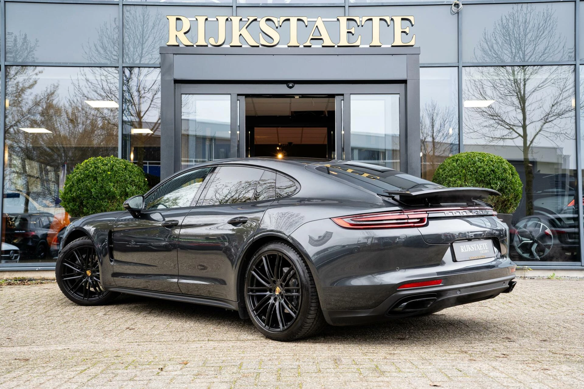 Hoofdafbeelding Porsche Panamera