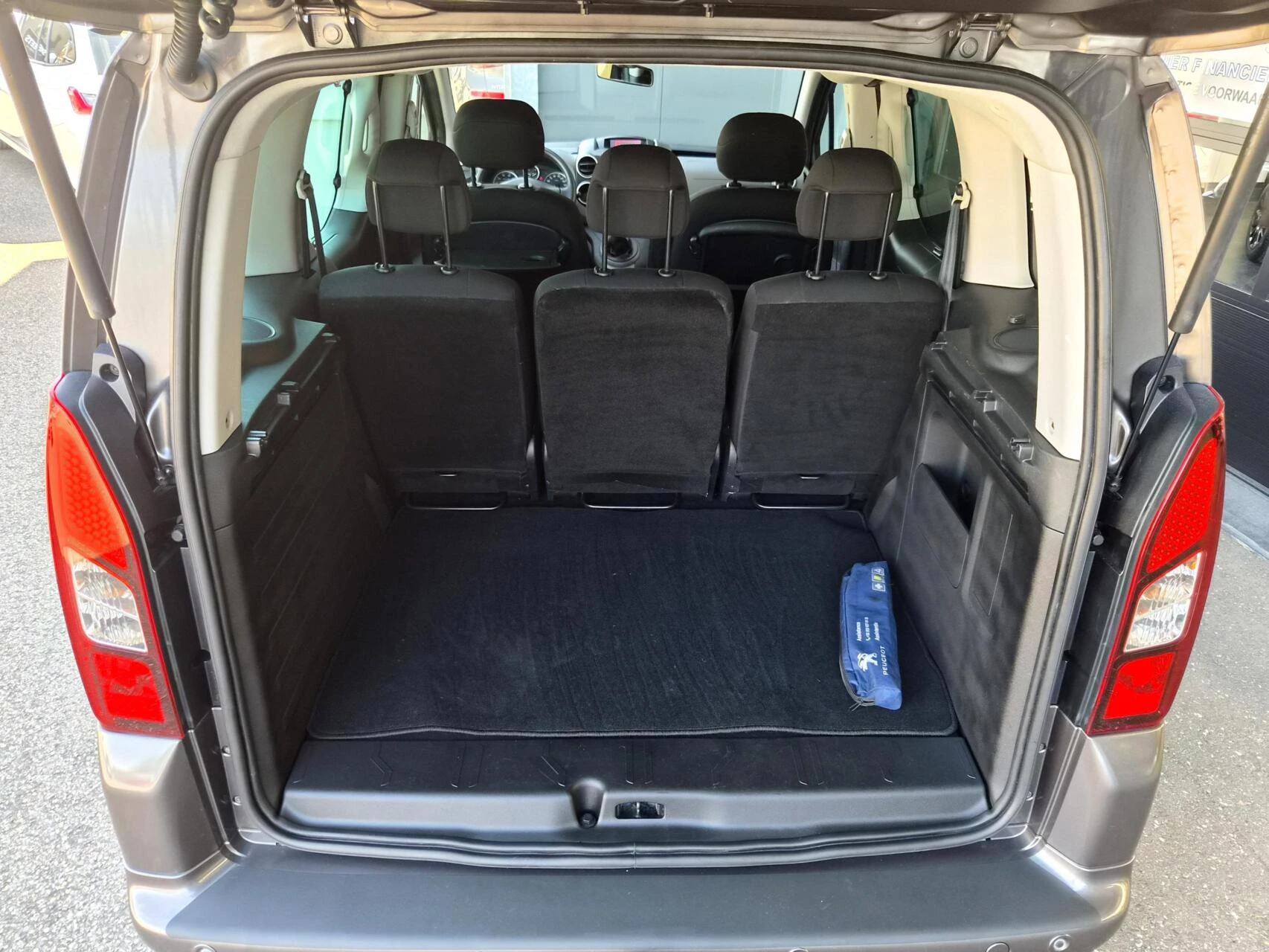 Hoofdafbeelding Peugeot Partner