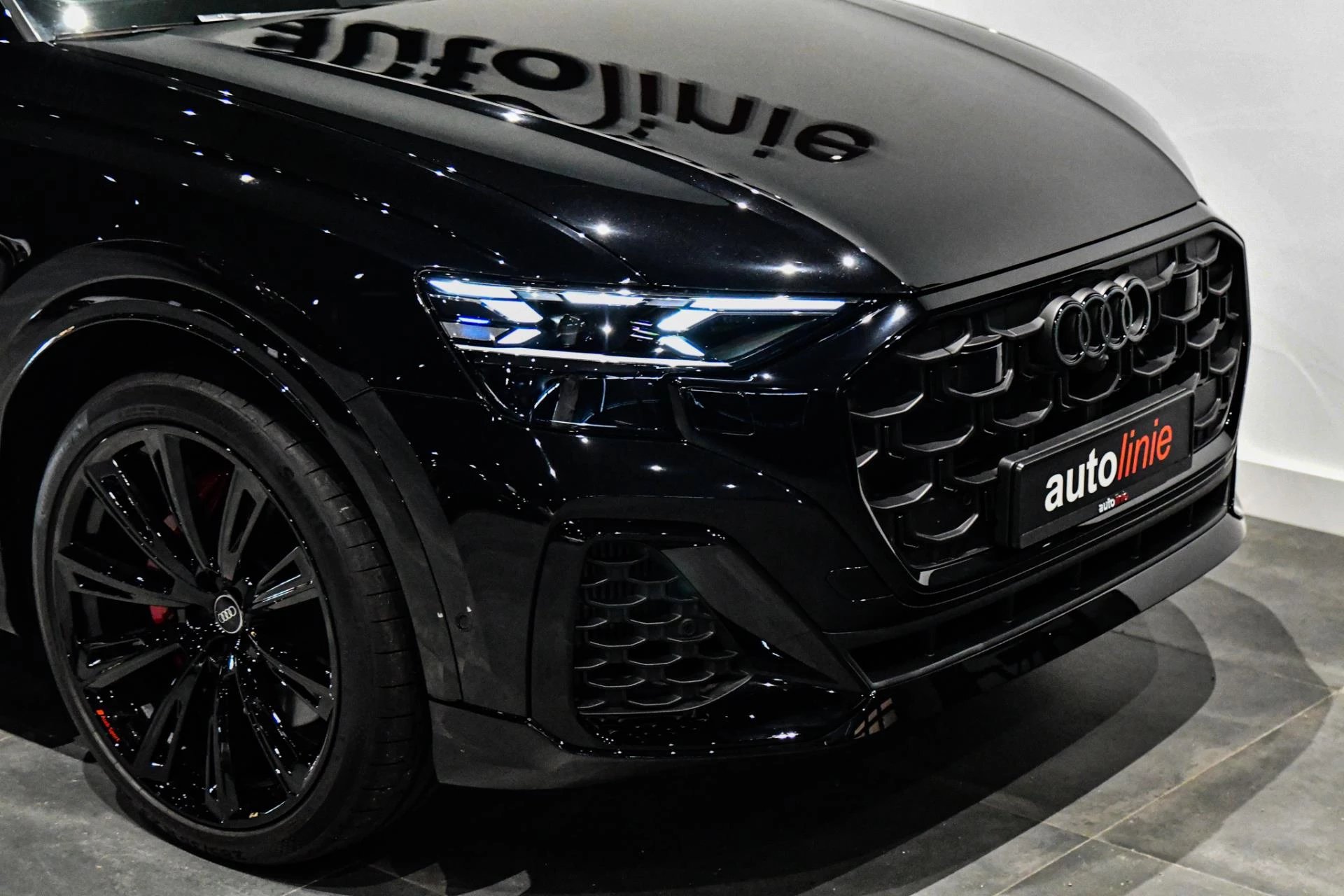 Hoofdafbeelding Audi Q8