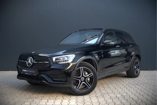 Mercedes-Benz GLC 300e 4MATIC Business Solution AMG | Panoramadak | 360° Camera | Memory Seats | Night Pakket | Keyless | Elek. Trekhaak | Volledig Leder | Ambiance Verlichting | Adaptive Cruise Control | Side Assist | Digital Dash |