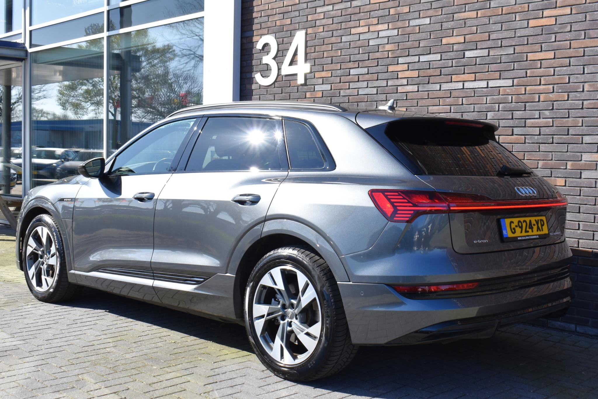 Hoofdafbeelding Audi e-tron