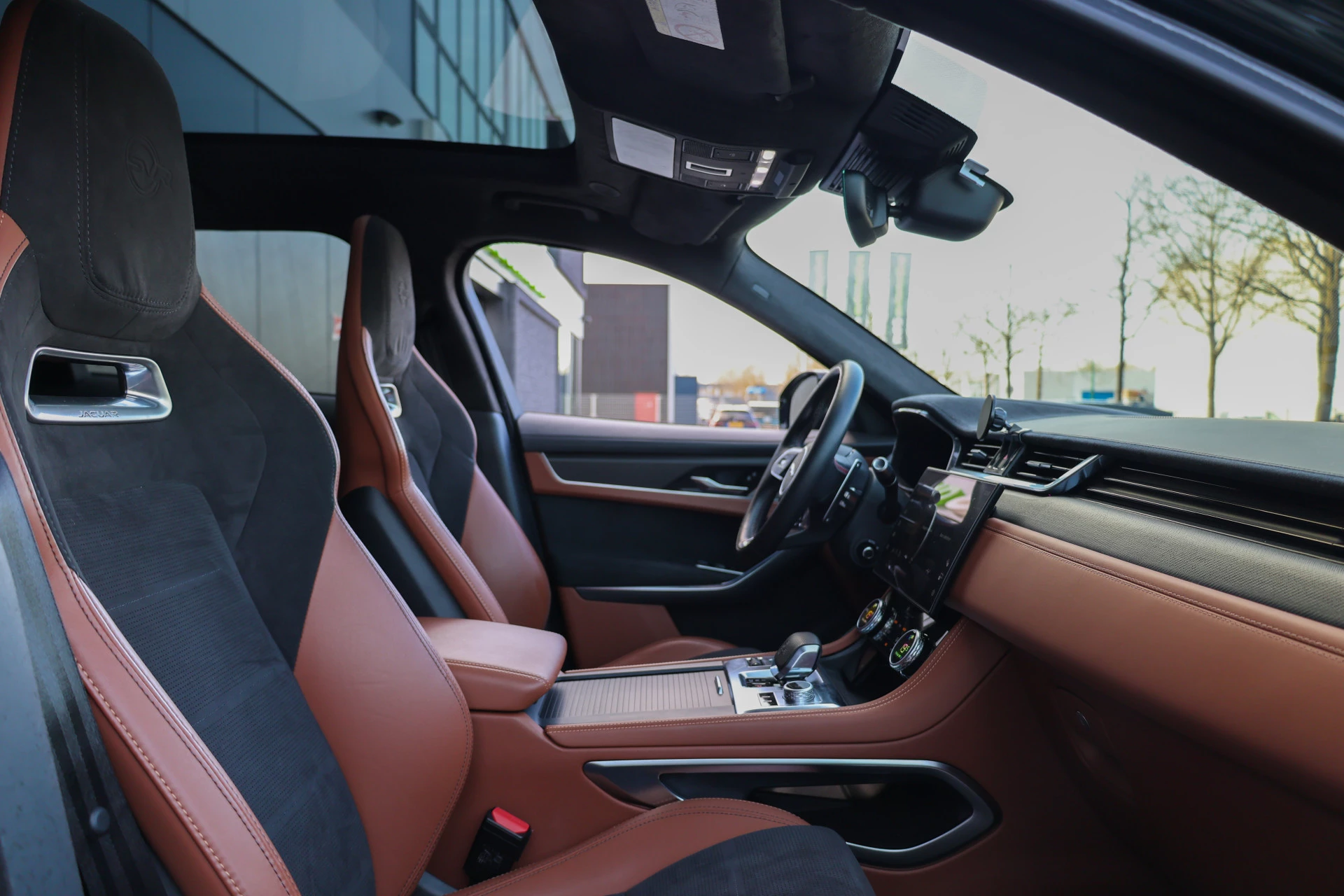 Hoofdafbeelding Jaguar F-PACE