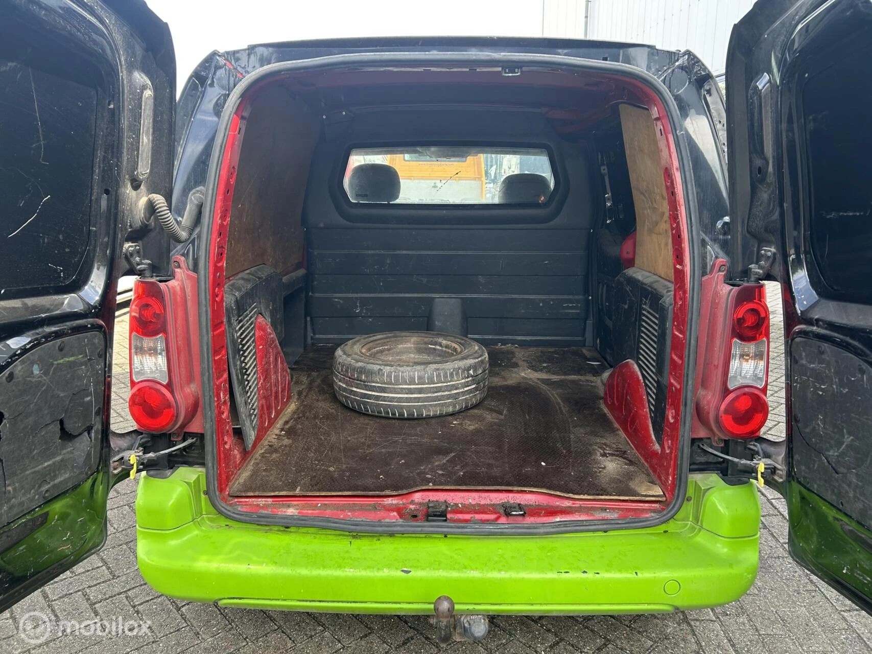 Hoofdafbeelding Peugeot Partner