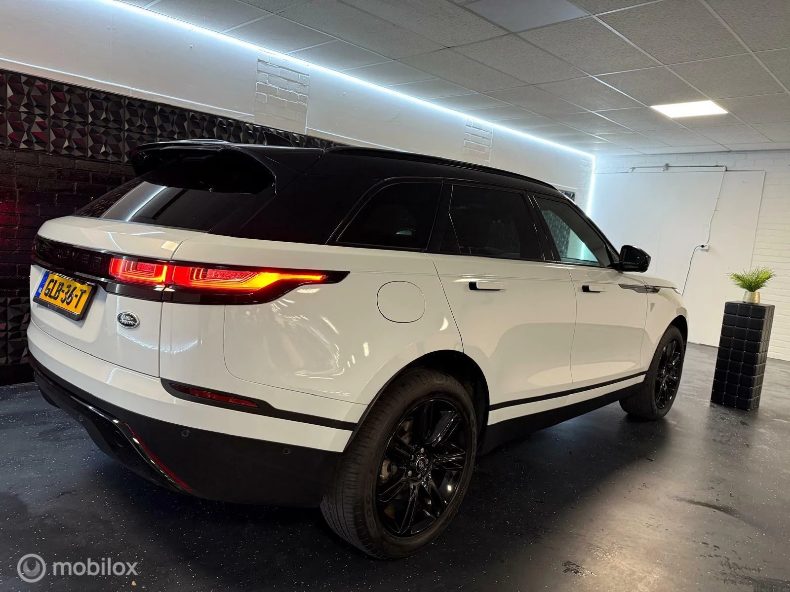 Hoofdafbeelding Land Rover Range Rover Velar