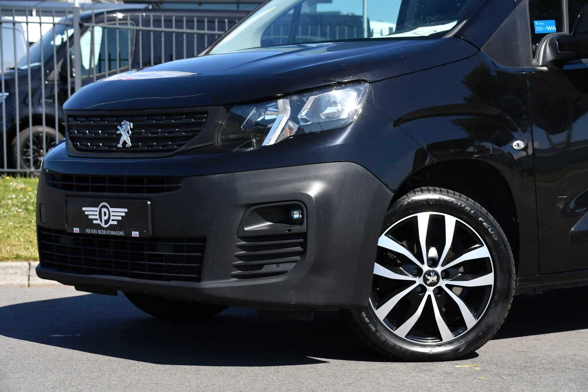 Hoofdafbeelding Peugeot Partner